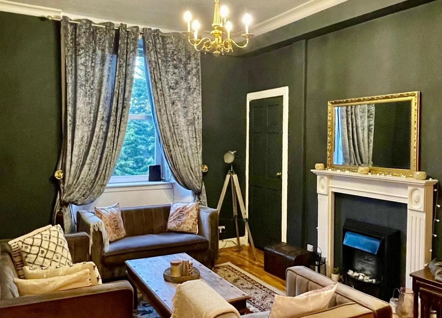 Glamours Stylish Victorian Apartment Near City Centre Edinburgh Großbritannien